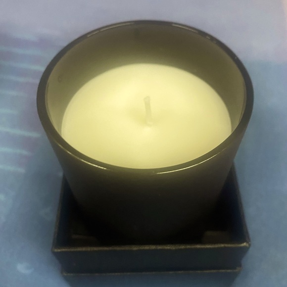 ❌❌SOLD❌❌DESIGNER CANDLE 200ml. Excellent perfumed aroma. Brand new. - Picture 2 of 4